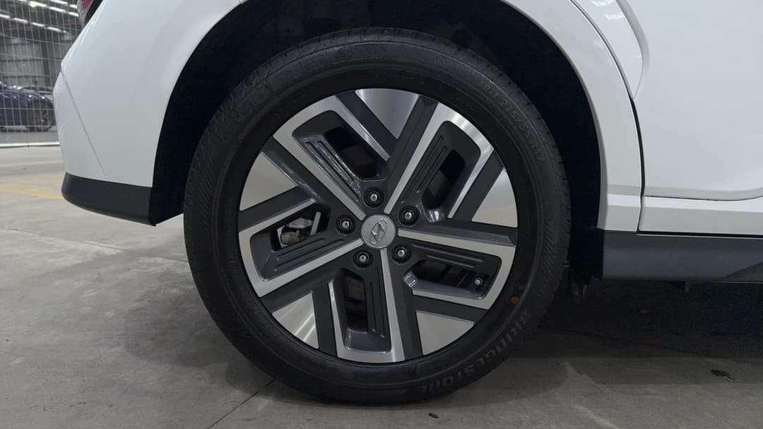 2023 Hyundai Kona Elite Electric Ext Range, Automatic, 21766 km, Right Rear Wheel