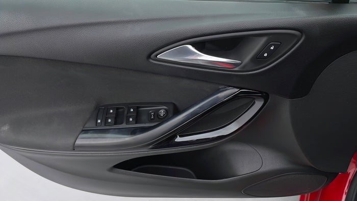 Opel Astra-Driver Side Door Panels Controls