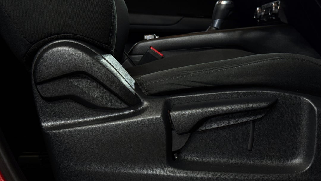 2018 Mazda CX-5 Maxx Sport (4x2), Automatic, 132720 km, Drivers Side Adjustment Panel
