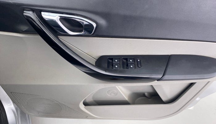 2017 Tata Tiago XZ 1.2 REVOTRON, Petrol, Manual, 52,711 km, Driver Side Door Panels Control