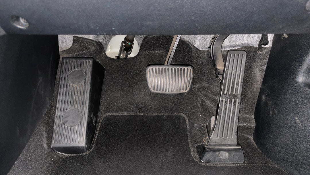 2019 Kia Sorento Sport (4x4), Automatic, 105515 km, Pedals and Footmat