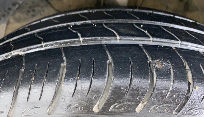 2019 Maruti Baleno SIGMA 1.2 K12, Petrol, Manual, 18,911 km, Left Front Tyre Tread