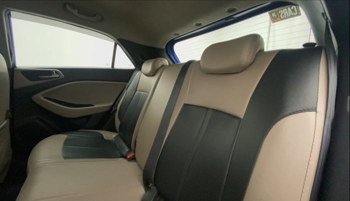 2015 Hyundai Elite i20 ASTA 1.4 CRDI, Diesel, Manual, 80,303 km, Right Side Rear Door Cabin
