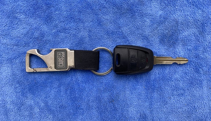 2018 Hyundai Grand i10 SPORTZ 1.2 KAPPA VTVT, Petrol, Manual, 37,952 km, Key Close Up