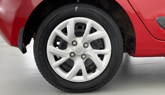2018 Hyundai Grand i10 SPORTZ 1.2 KAPPA VTVT, Petrol, Manual, 37,952 km, Right Rear Wheel