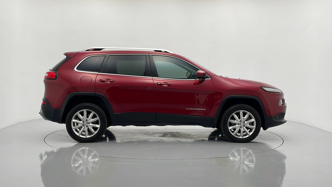 2015 Jeep Cherokee Limited (4x4), Automatic, 94409 km, Right Side View