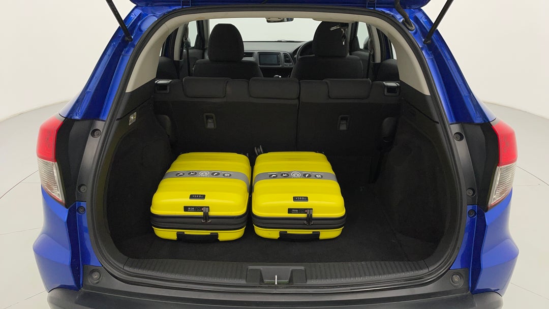 2021 Honda HR-V Vti, Automatic, 64787 km, Boot Inside View with Luggage
