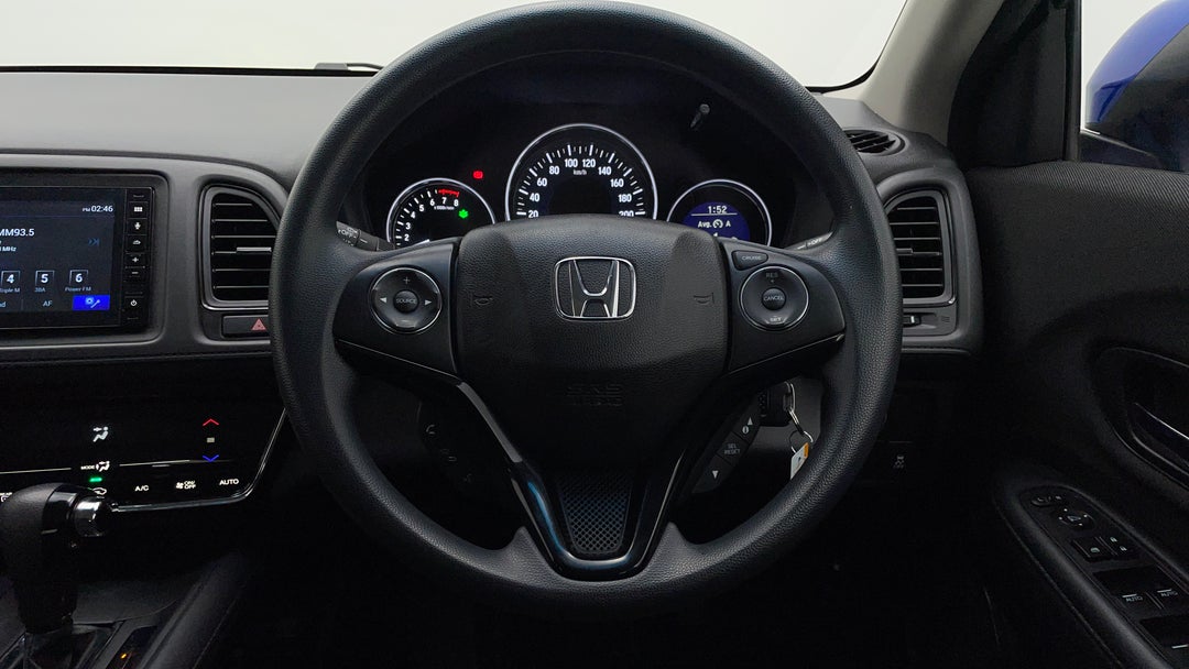 2021 Honda HR-V Vti, Automatic, 64787 km, Steering Wheel Close-up
