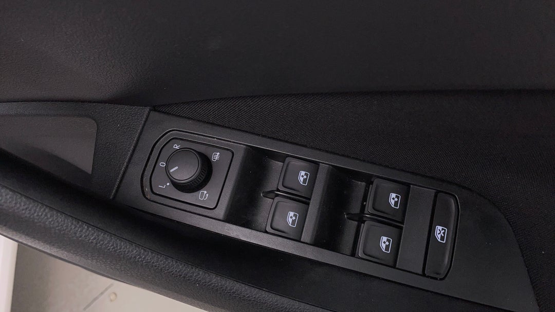 2023 SKODA Scala Ambition 85tsi, Automatic, 21589 km, Drivers Side Door Panel Controls