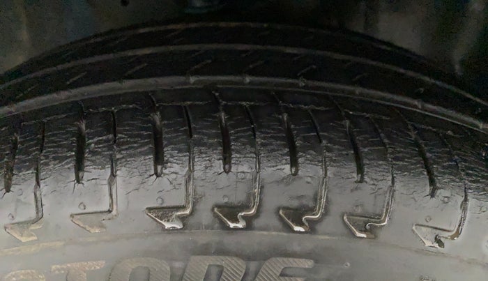 2017 Maruti IGNIS ALPHA 1.2, Petrol, Manual, 25,446 km, Right Front Tyre Tread