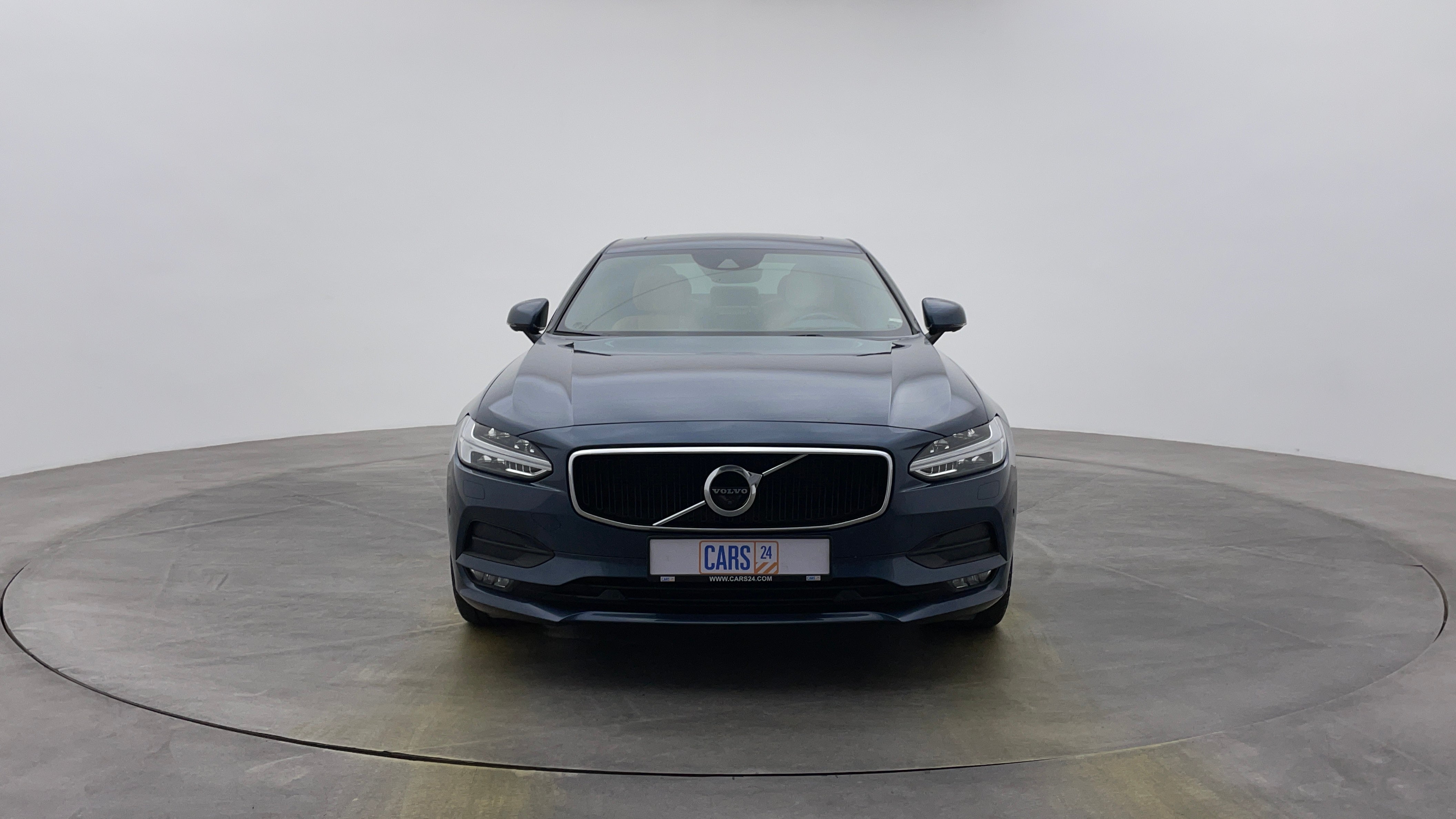 Volvo S90-Front View