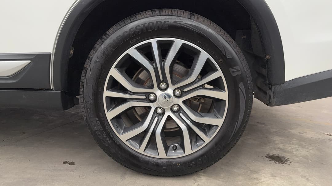 2017 Mitsubishi Outlander Ls Safety Pack (4x4) 7 Seats, Automatic, 144101 km, Left Rear Wheel