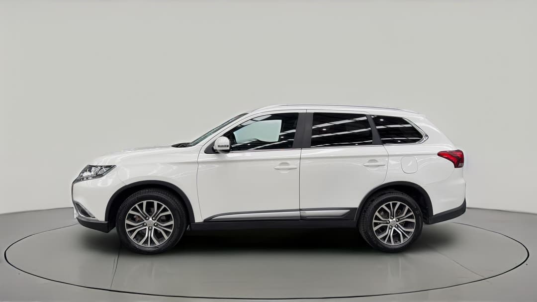 2017 Mitsubishi Outlander Ls Safety Pack (4x4) 7 Seats, Automatic, 144101 km, Left Side View