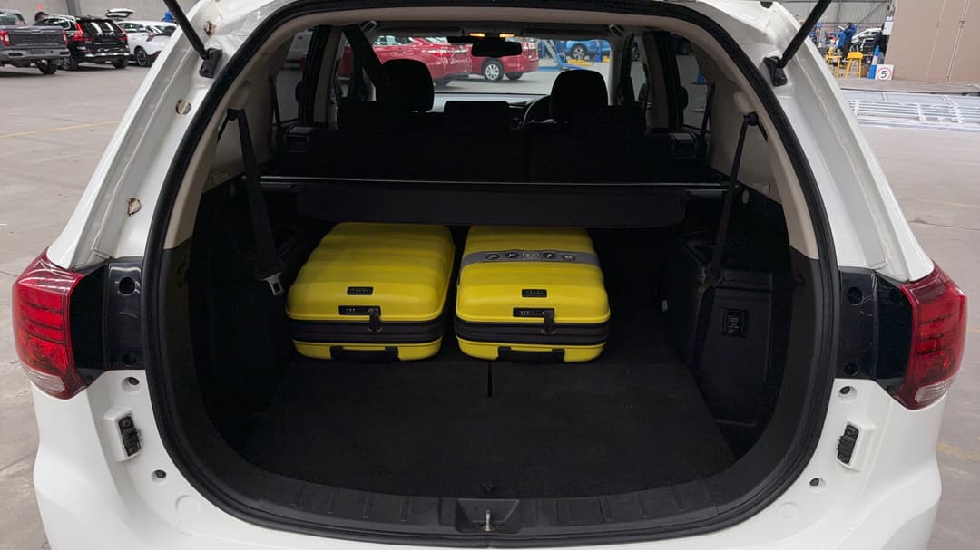 2017 Mitsubishi Outlander Ls Safety Pack (4x4) 7 Seats, Automatic, 144101 km, Boot Inside View with Luggage