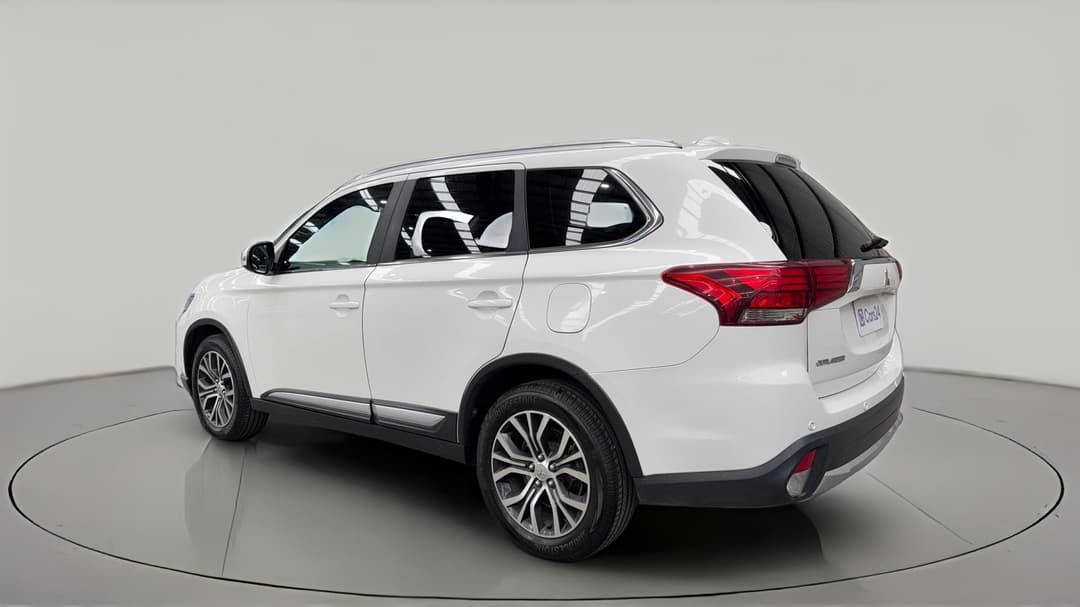 2017 Mitsubishi Outlander Ls Safety Pack (4x4) 7 Seats, Automatic, 144101 km, Left Back Diagonal (45- Degree) View