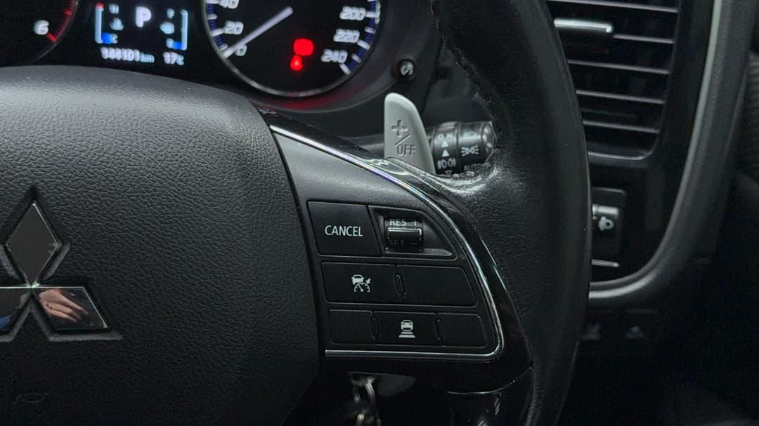 2017 Mitsubishi Outlander Ls Safety Pack (4x4) 7 Seats, Automatic, 144101 km, Cruise Control