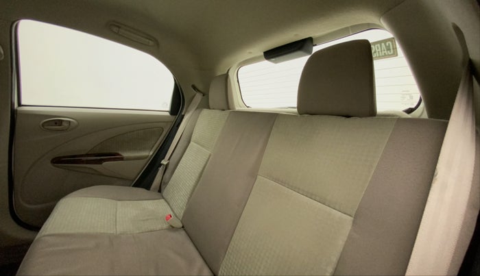 2013 Toyota Etios Liva V, Petrol, Manual, 41,679 km, Right Side Rear Door Cabin