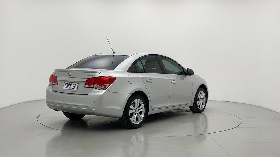 Right Back Diagonal (45- Degree) View