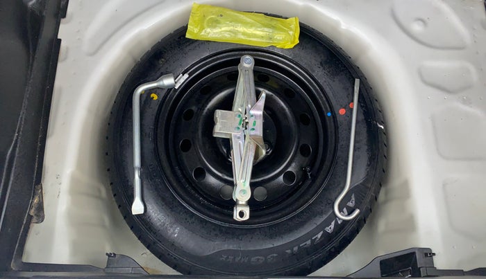 2018 Maruti Swift VXI D, Petrol, Manual, 48,809 km, Spare Tyre