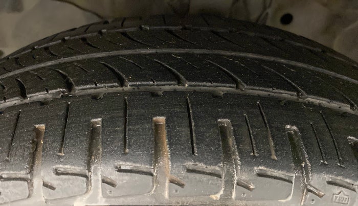 2017 Honda City V MT PETROL, Petrol, Manual, 25,352 km, Left Front Tyre Tread