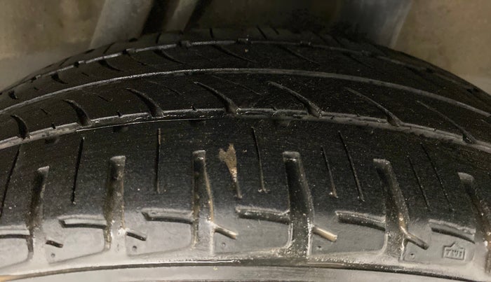 2017 Honda City V MT PETROL, Petrol, Manual, 25,352 km, Left Rear Tyre Tread