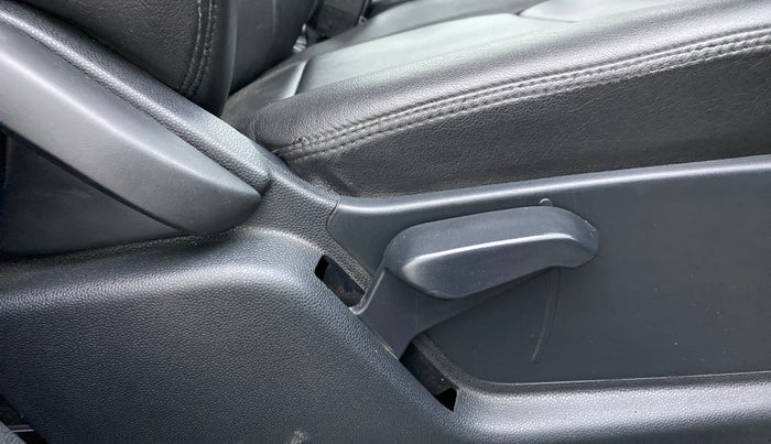 2018 Ford Ecosport TITANIUM 1.5L SIGNATURE EDITION (SUNROOF) DIESEL, Diesel, Manual, 95,889 km, Driver Side Adjustment Panel