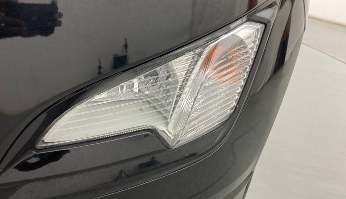 2018 Ford Ecosport TITANIUM 1.5L SIGNATURE EDITION (SUNROOF) DIESEL, Diesel, Manual, 95,889 km, Left fog light - Not working