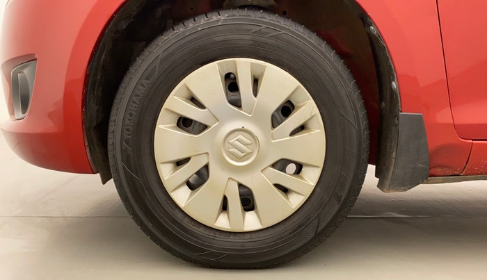 2014 Maruti Swift VXI, Petrol, Manual, 88,051 km, Left Front Wheel
