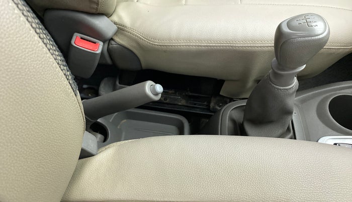2017 Datsun Redi Go T (O), Petrol, Manual, 17,658 km, Gear Lever