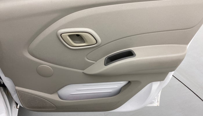 2017 Datsun Redi Go T (O), Petrol, Manual, 17,658 km, Driver Side Door Panels Control