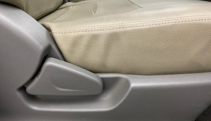 2017 Datsun Redi Go T (O), Petrol, Manual, 17,658 km, Driver Side Adjustment Panel
