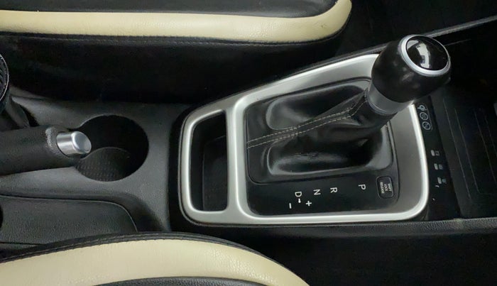 2019 Hyundai VENUE SX PLUS 1.0 TURBO DCT, Petrol, Automatic, 59,996 km, Gear Lever