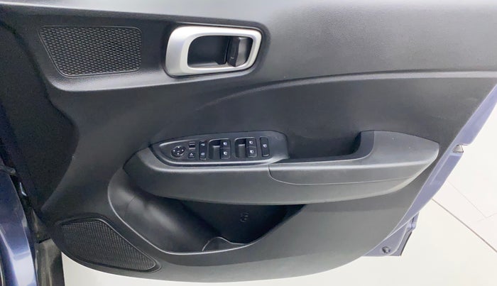 2019 Hyundai VENUE SX PLUS 1.0 TURBO DCT, Petrol, Automatic, 59,996 km, Driver Side Door Panels Control