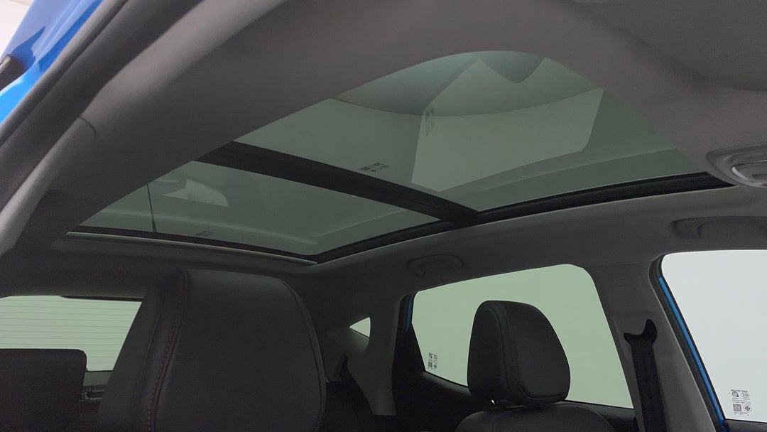 Interior Sunroof/Moonroof