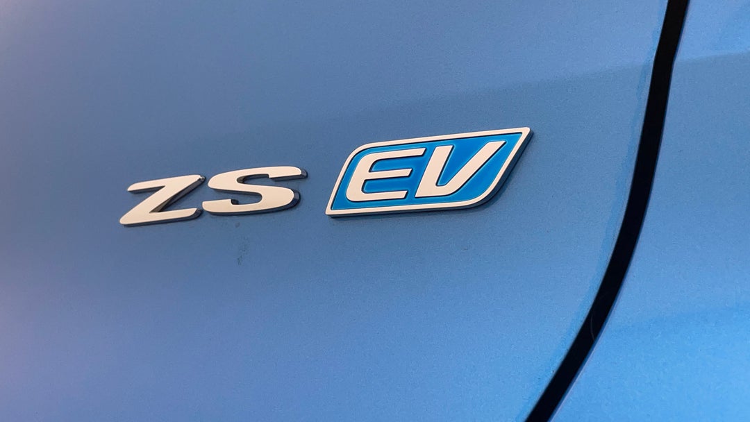 Badge (Boot Right Side)