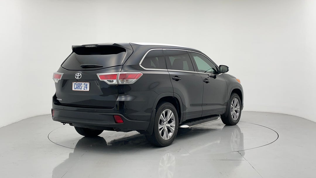 Right Back Diagonal (45- Degree) View