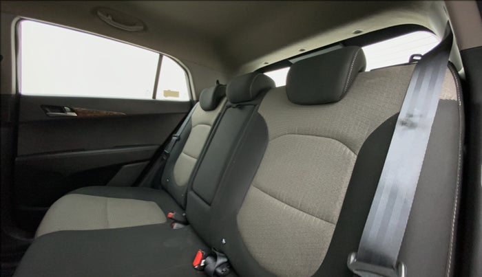 2017 Hyundai Creta 1.6 SX PLUS AUTO PETROL, Petrol, Automatic, 26,397 km, Right Side Rear Door Cabin