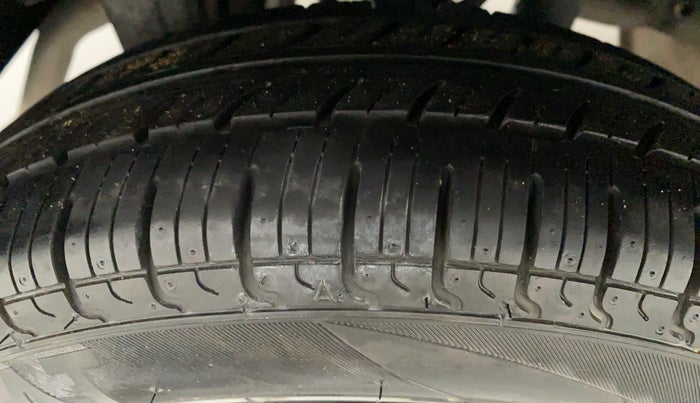 2018 Maruti Alto 800 VXI, Petrol, Manual, 10,202 km, Right Rear Tyre Tread
