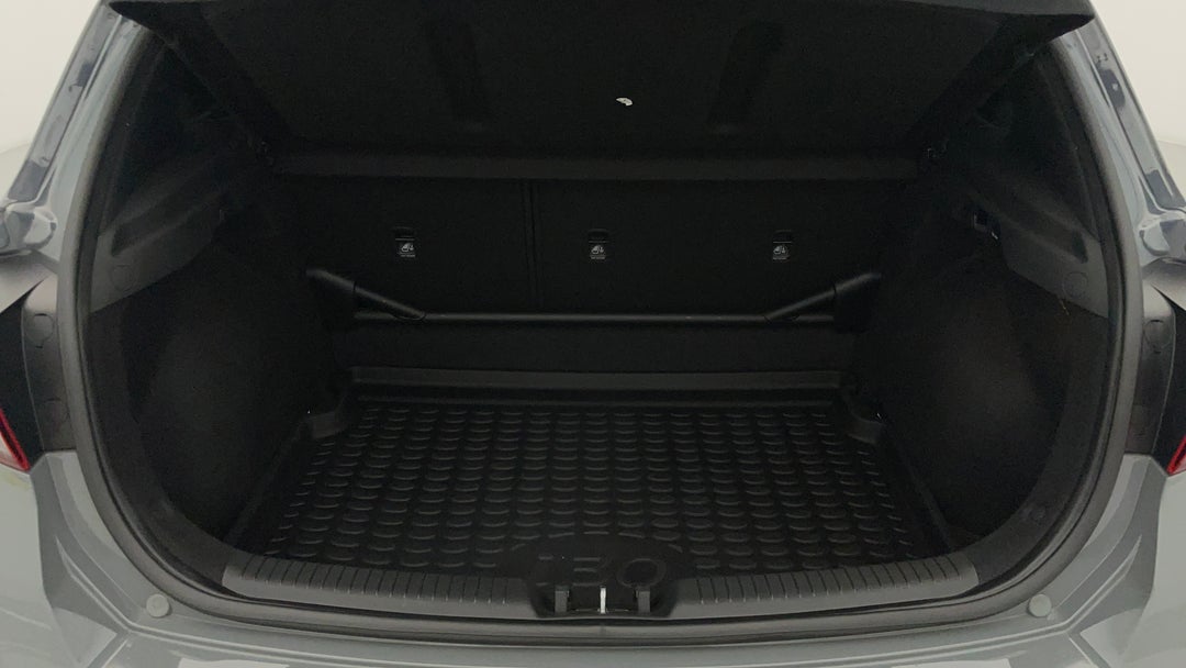 2022 Hyundai i30 N Premium With Sunroof, Automatic, 58969 km, Boot Inside View