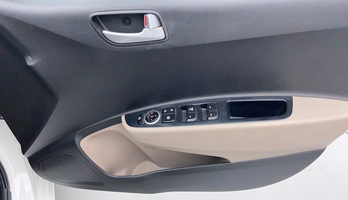 2016 Hyundai Grand i10 SPORTZ 1.2 KAPPA VTVT, Petrol, Manual, 6,976 km, Driver Side Door Panel Controls