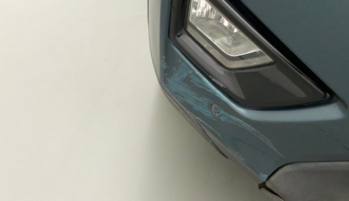 2019 Mahindra XUV300 W8 (O) 1.2 PETROL, Petrol, Manual, 69,490 km, Front bumper - Minor scratches