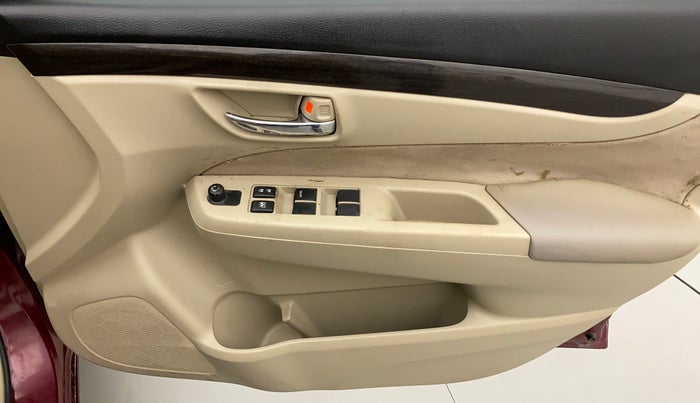 2016 Maruti Ciaz VXI+, Petrol, Manual, 49,187 km, Driver Side Door Panels Control
