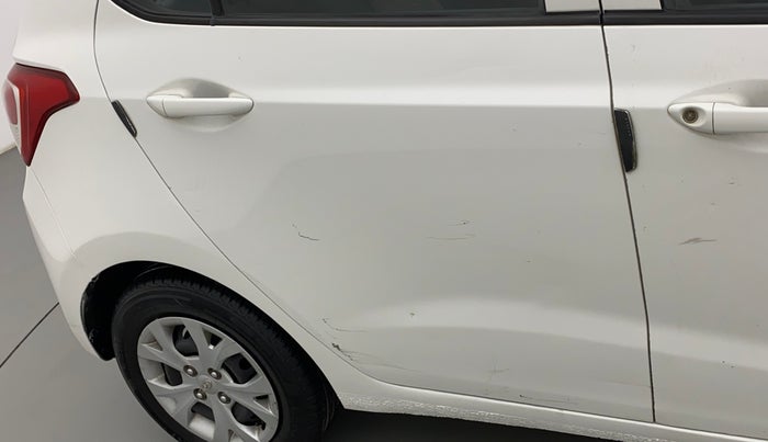 2016 Hyundai Grand i10 MAGNA 1.2 KAPPA VTVT, Petrol, Manual, 46,484 km, Right rear door - Minor scratches
