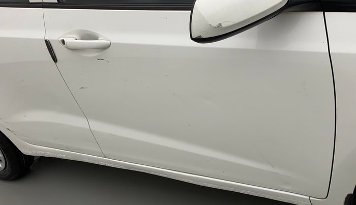 2016 Hyundai Grand i10 MAGNA 1.2 KAPPA VTVT, Petrol, Manual, 46,484 km, Driver-side door - Paint has faded