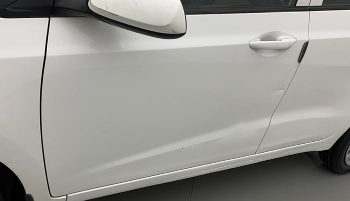 2016 Hyundai Grand i10 MAGNA 1.2 KAPPA VTVT, Petrol, Manual, 46,484 km, Front passenger door - Slightly dented