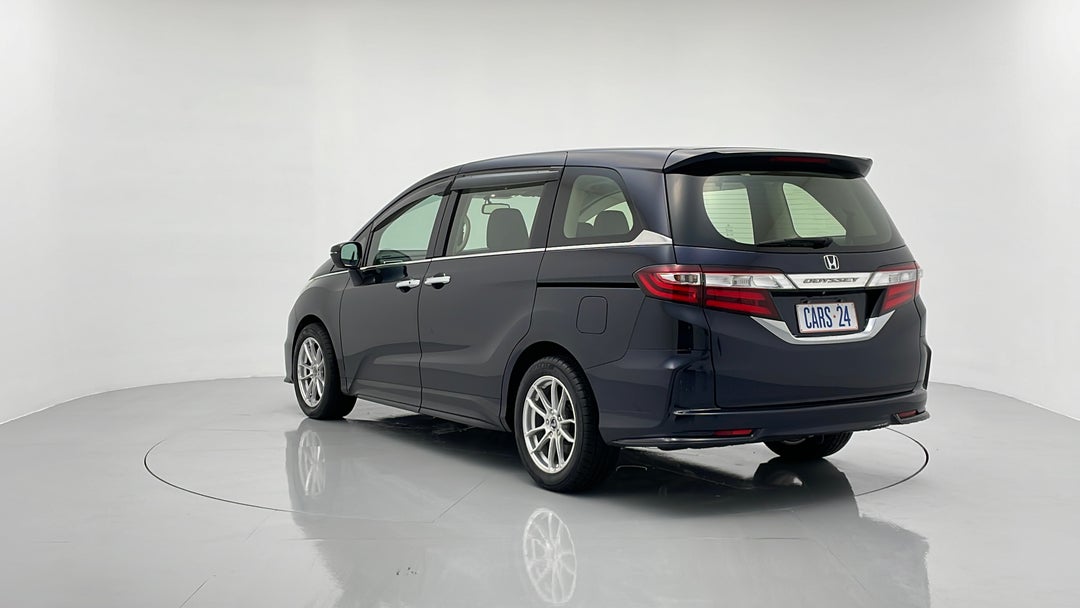 Left Back Diagonal (45- Degree) View