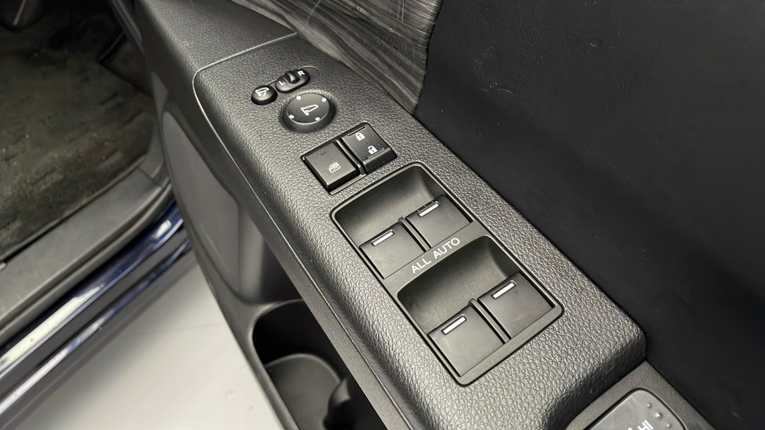 Drivers Side Door Panel Controls