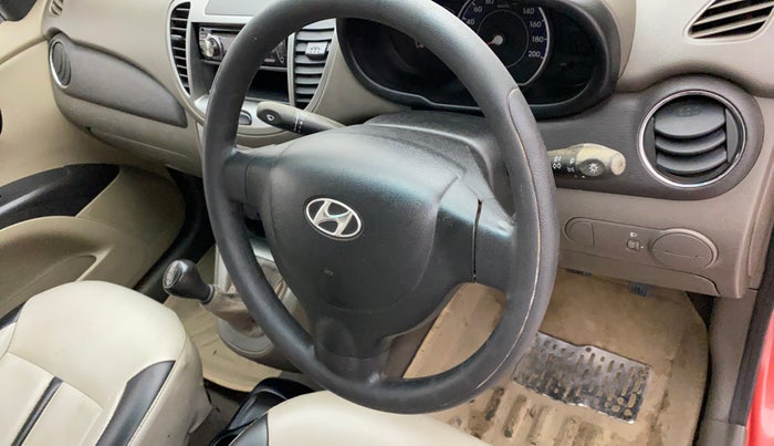 2011 Hyundai i10 MAGNA 1.2, Petrol, Manual, 92,976 km, Steering wheel - Steering cover is minor torn