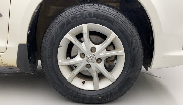 2015 Maruti Swift Dzire VXI, Petrol, Manual, 48,804 km, Right Front Wheel