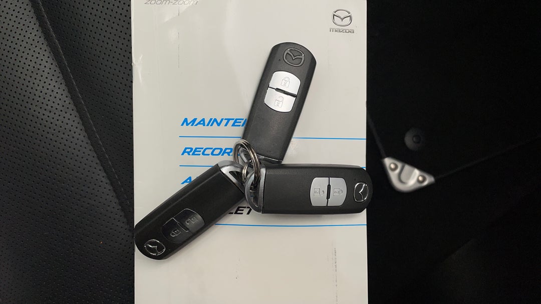 2017 Mazda 6 Touring, Automatic, 86020 km, Key Close-up